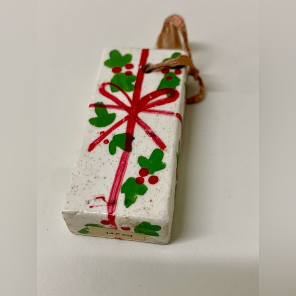 Mid Century Post WWII Japan Antique Glazed Ceramic Christmas Present Ornament - Picture 8 of 11